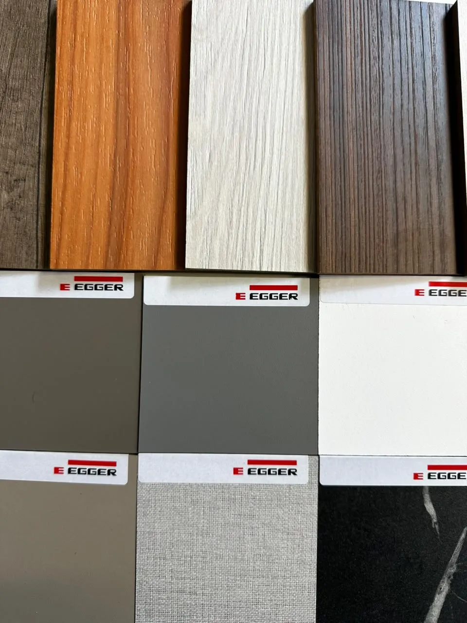 Primer plano de un acabado prolijo en un mueble de Designio